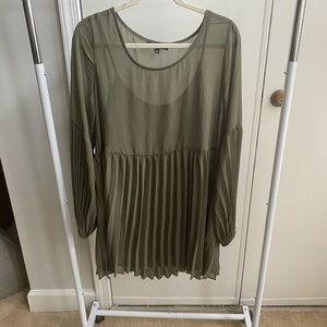 Olive green long sleeve dress with slip